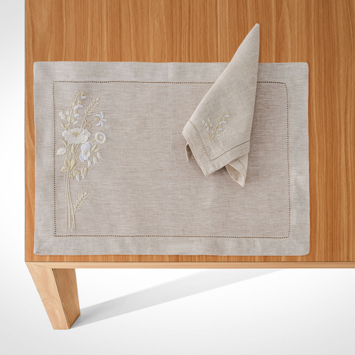 02 06 0006 Jg Americano Flores e Trigo.jpg